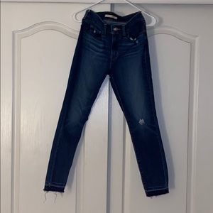 Levi’s 711 Skinny Ankle Jeans In Maui Indigo